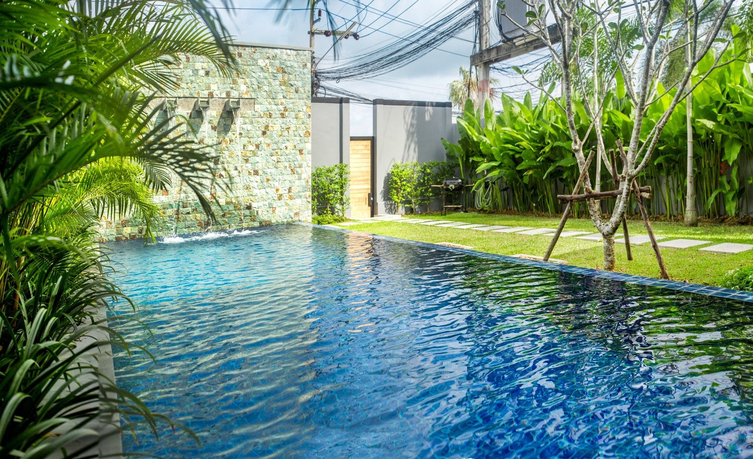 Property image - full photo 22