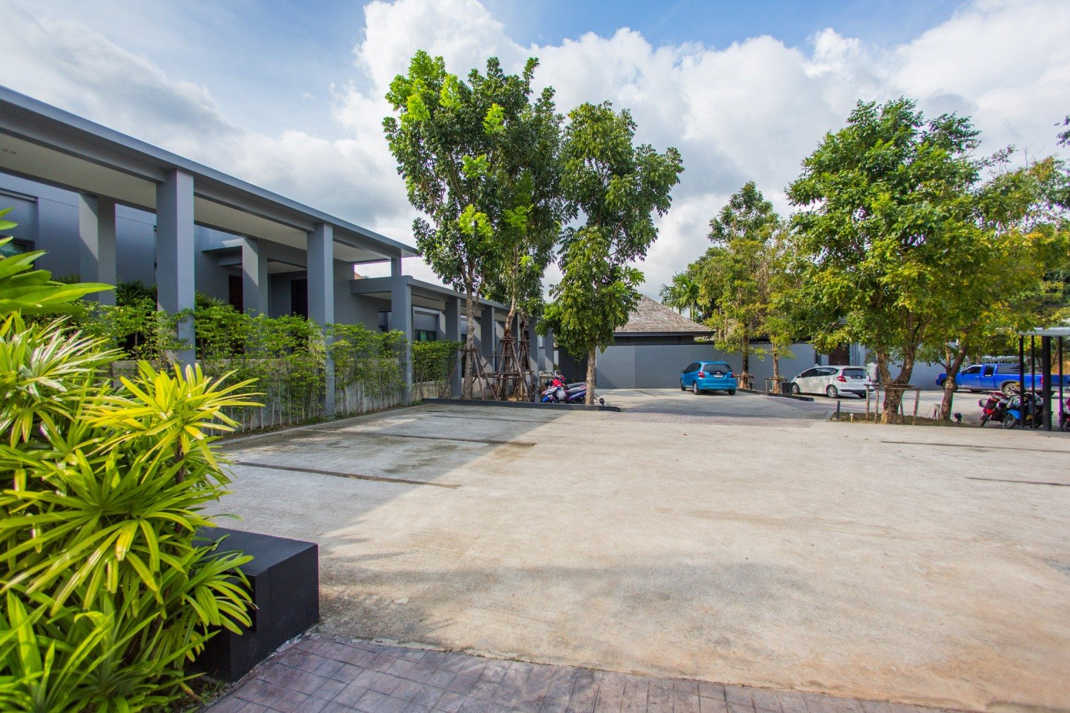Property image - full photo 8