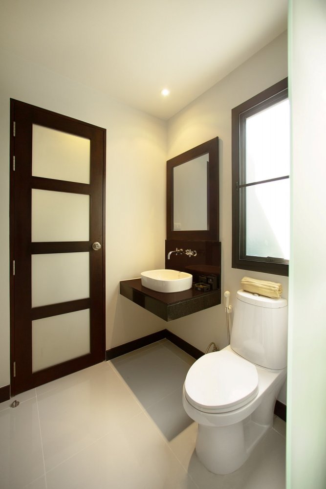 Property image - full photo 32