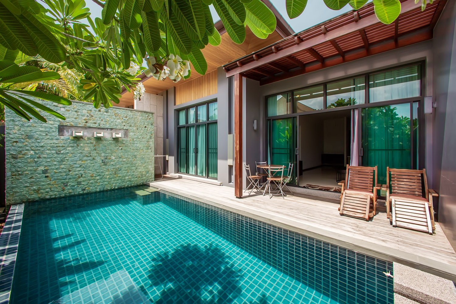Property image - full photo 1