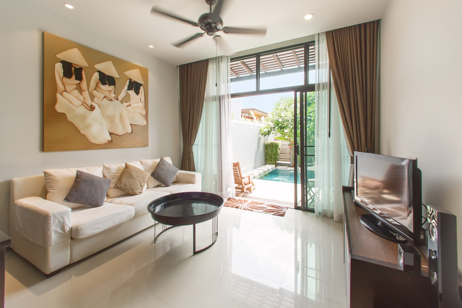 Property image - full photo 9