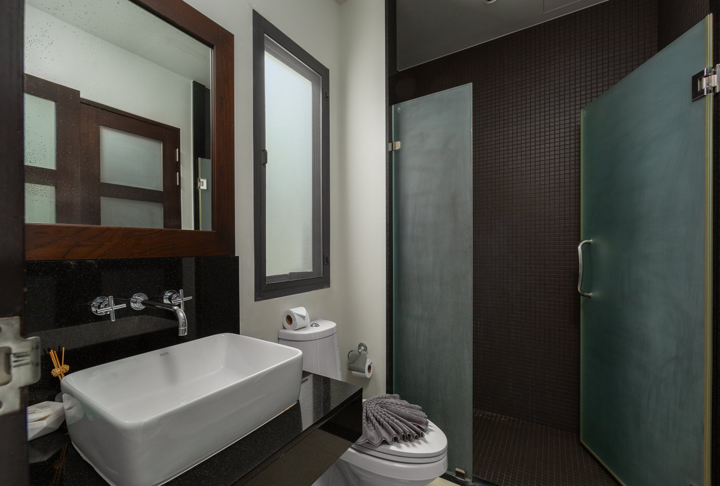 Property image - full photo 20