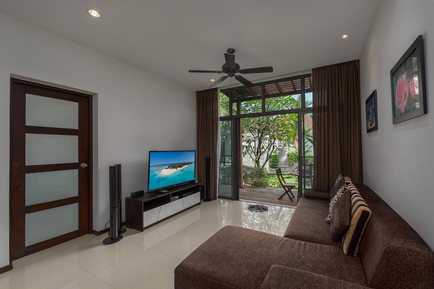Property image - full photo 11