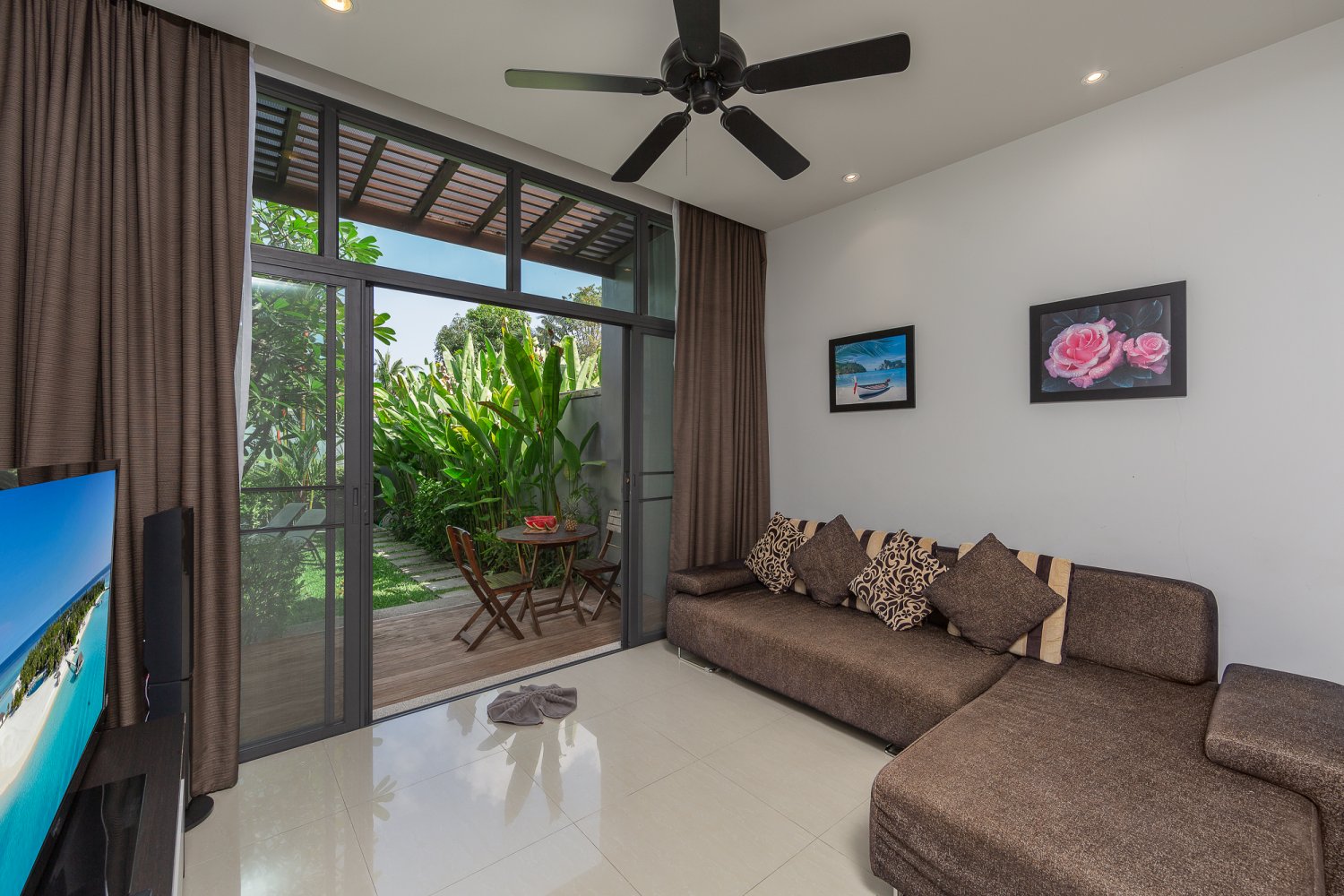 Property image - full photo 7