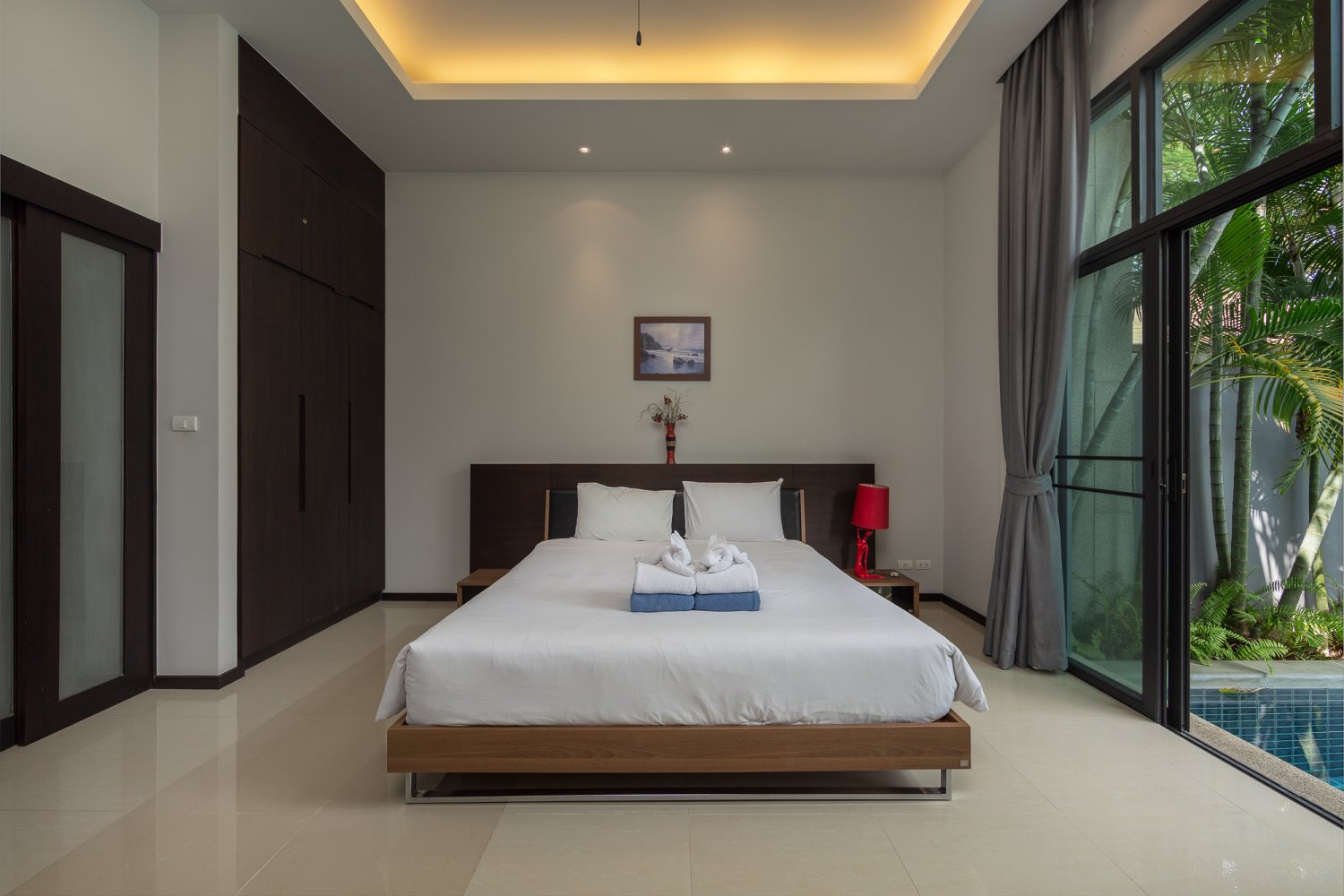 Property image - full photo 14