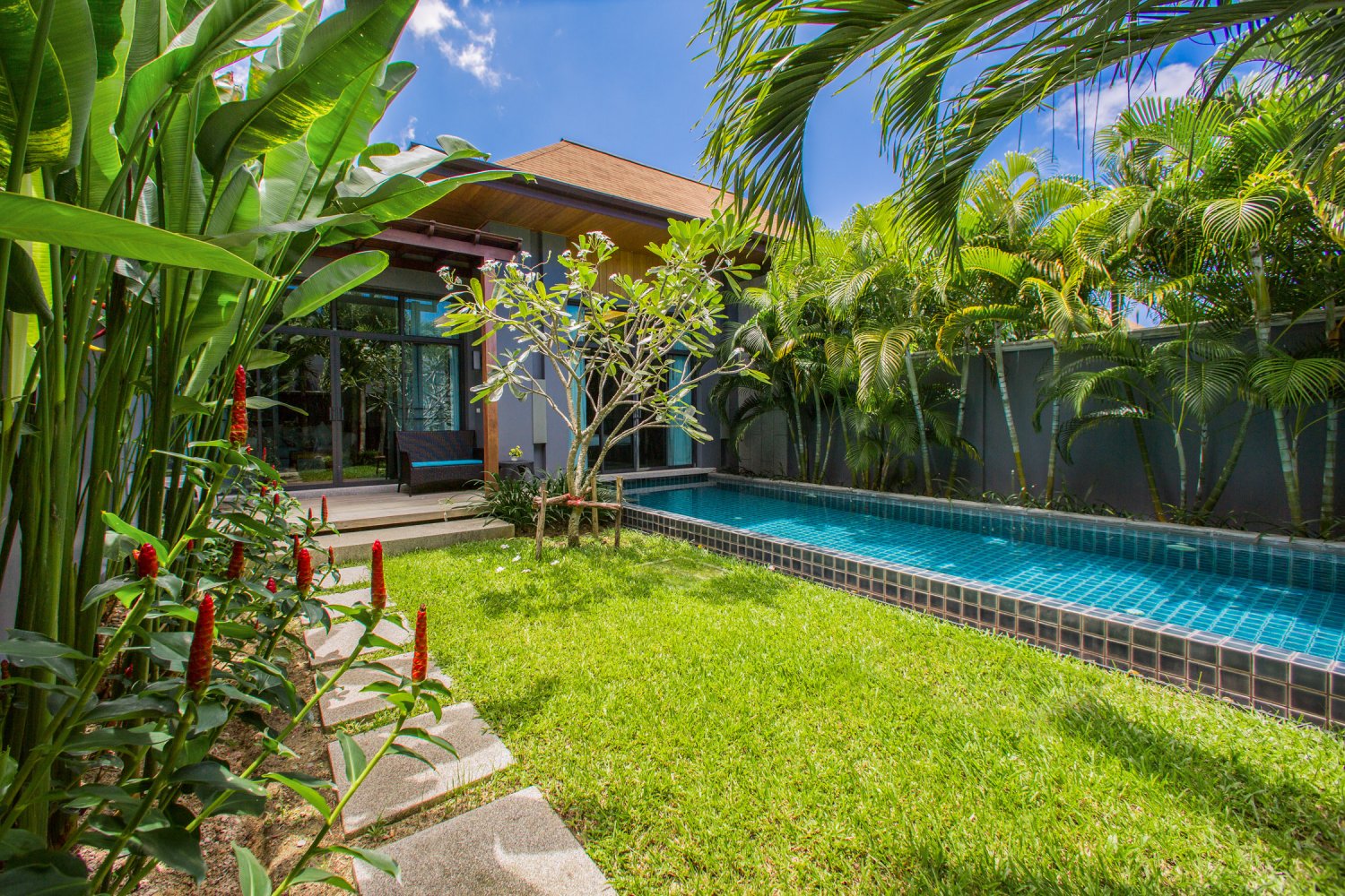 Property image - full photo 3