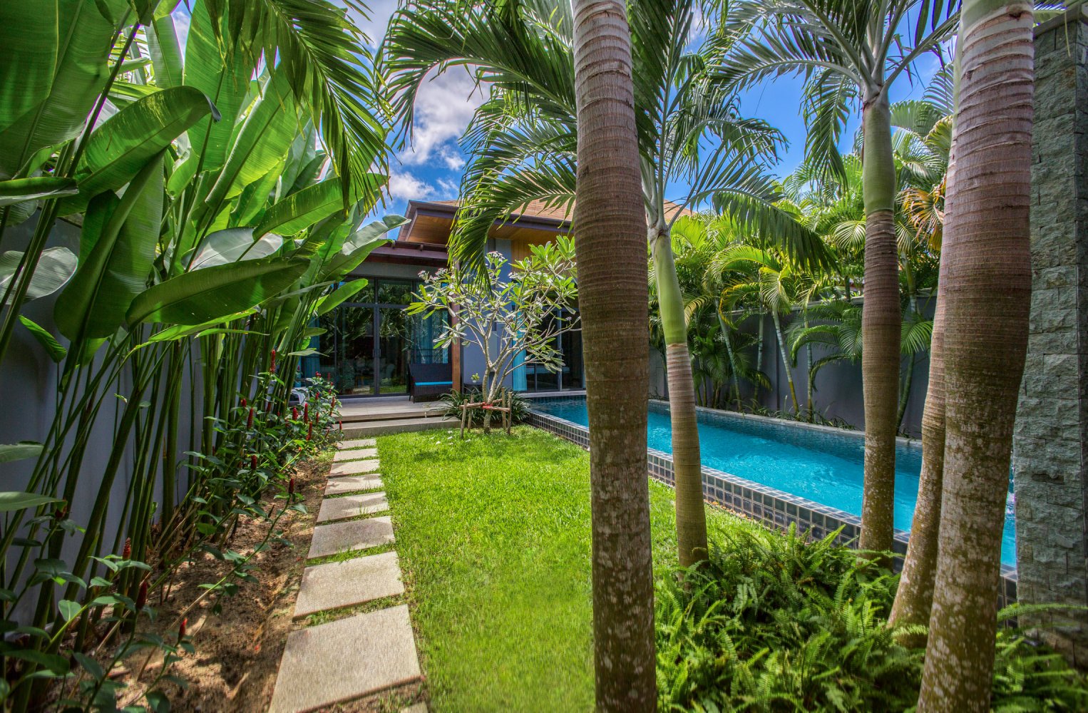 Property image - full photo 30