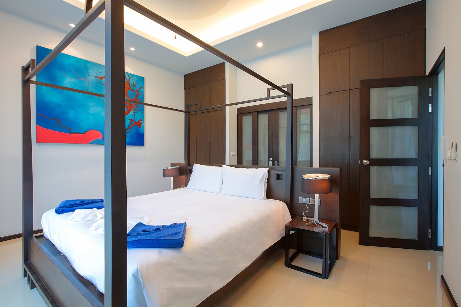 Property image - full photo 14