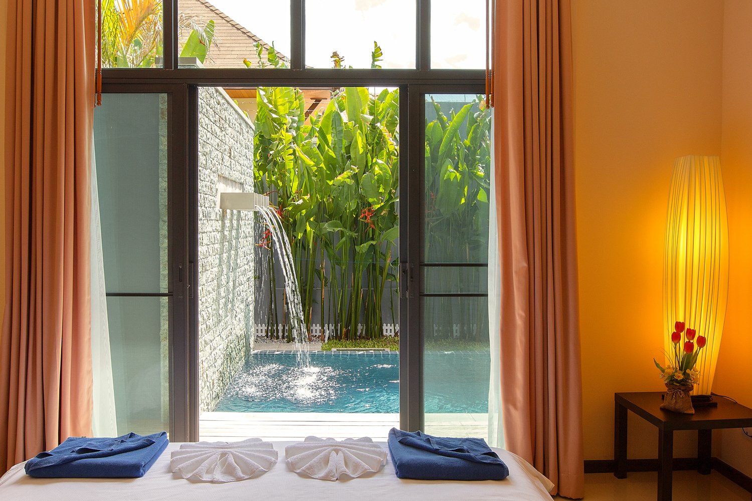 Property image - full photo 3