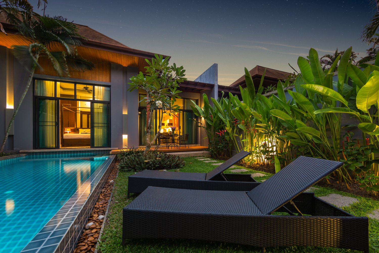 Property image - full photo 2