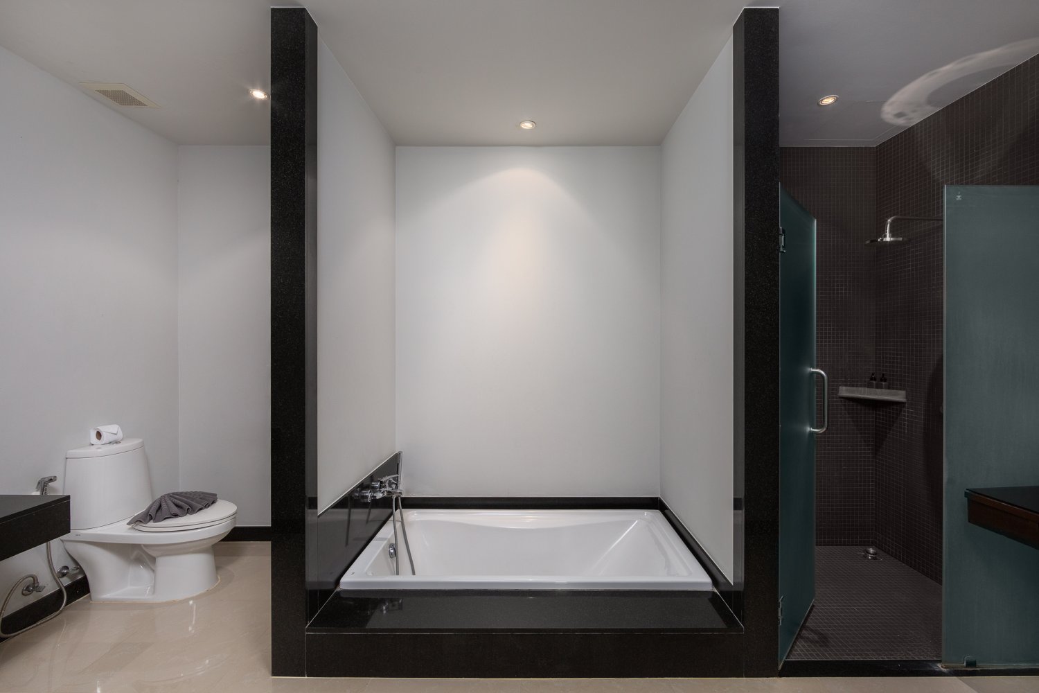 Property image - full photo 22