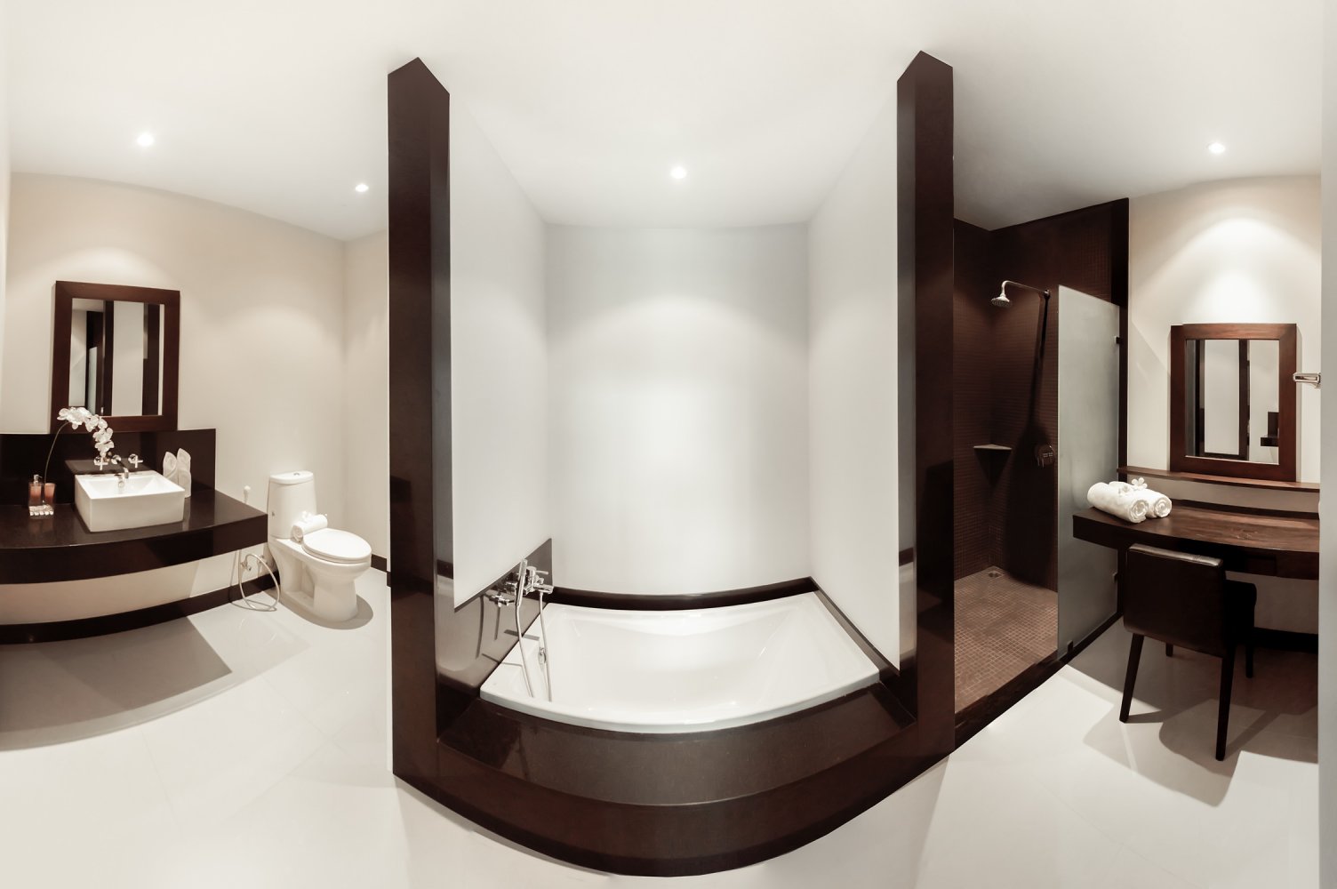 Property image - full photo 17