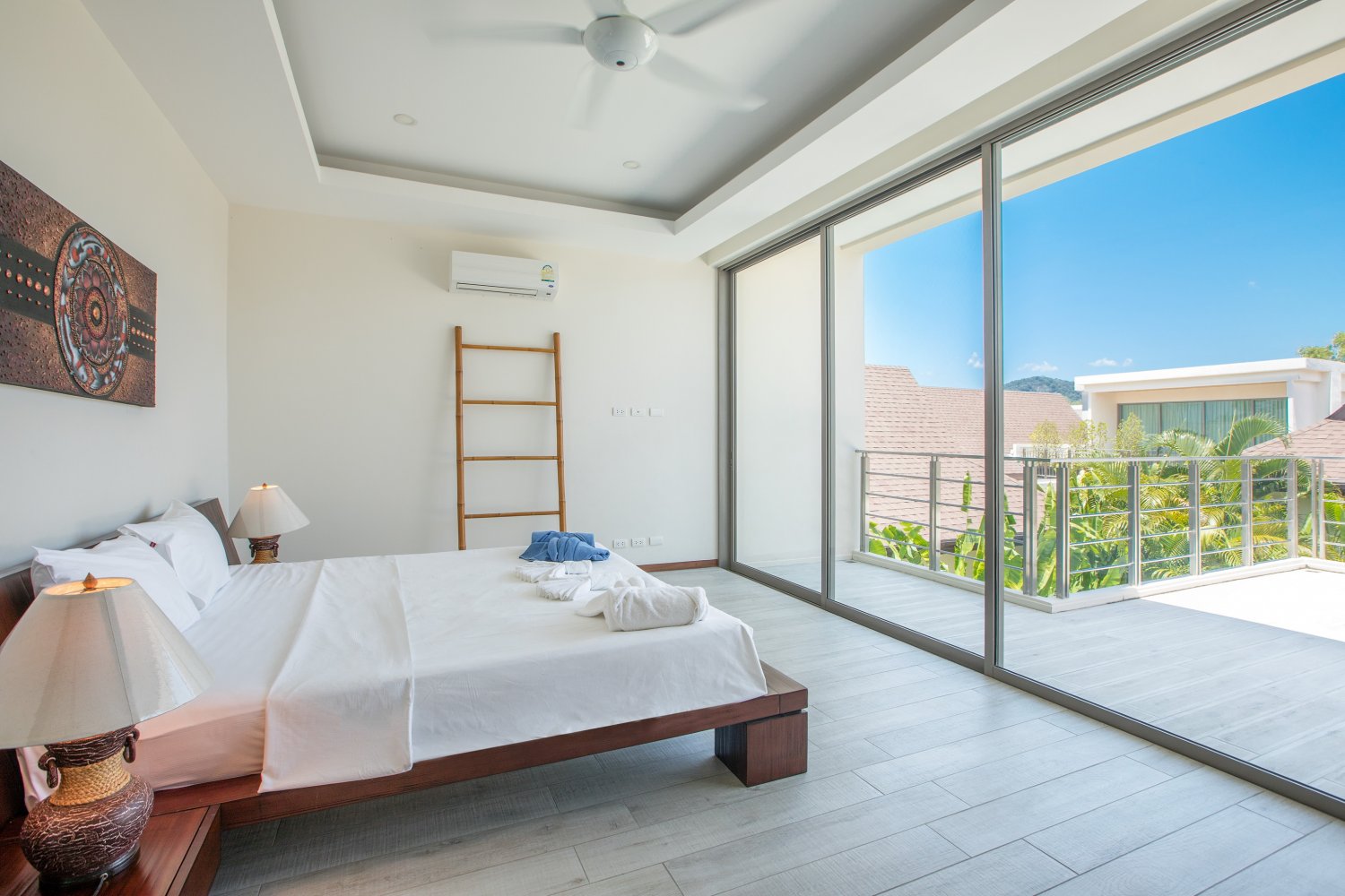 Property image - full photo 15