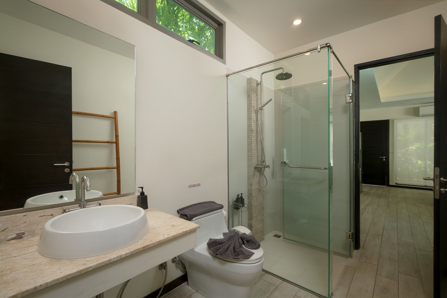 Property image - full photo 19
