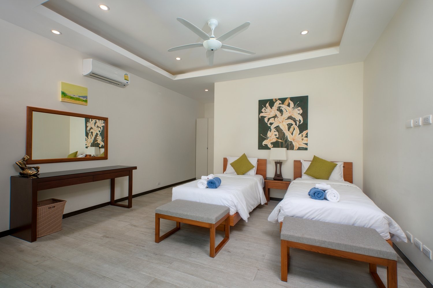 Property image - full photo 21