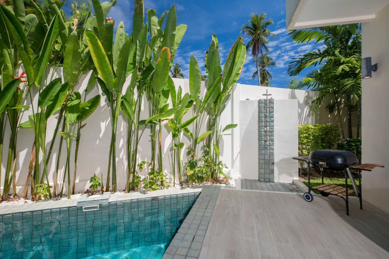 Property image - full photo 6