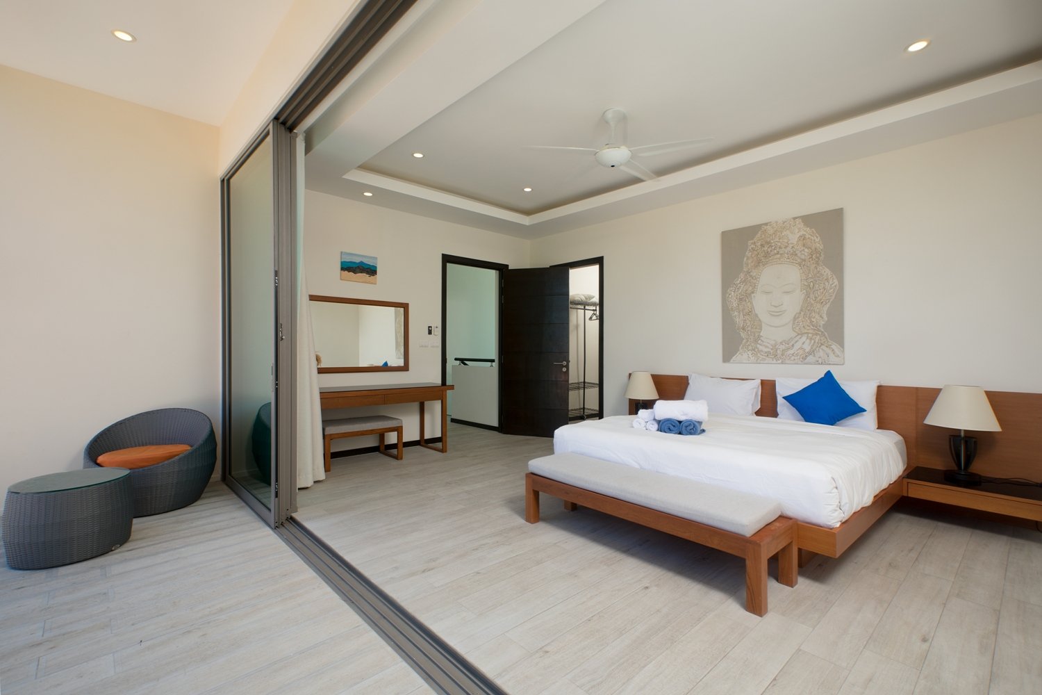 Property image - full photo 8