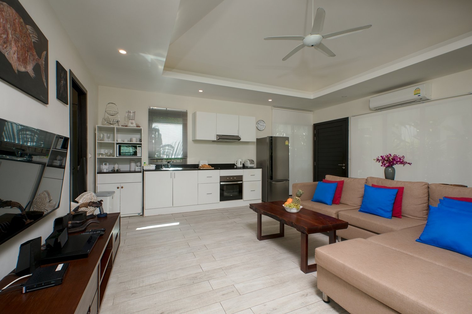 Property image - full photo 27