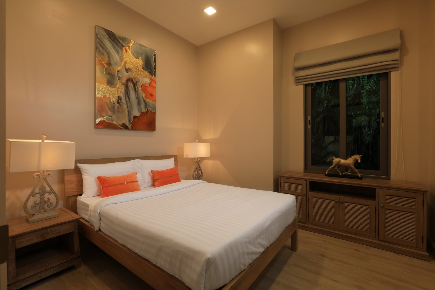 Property image - full photo 32