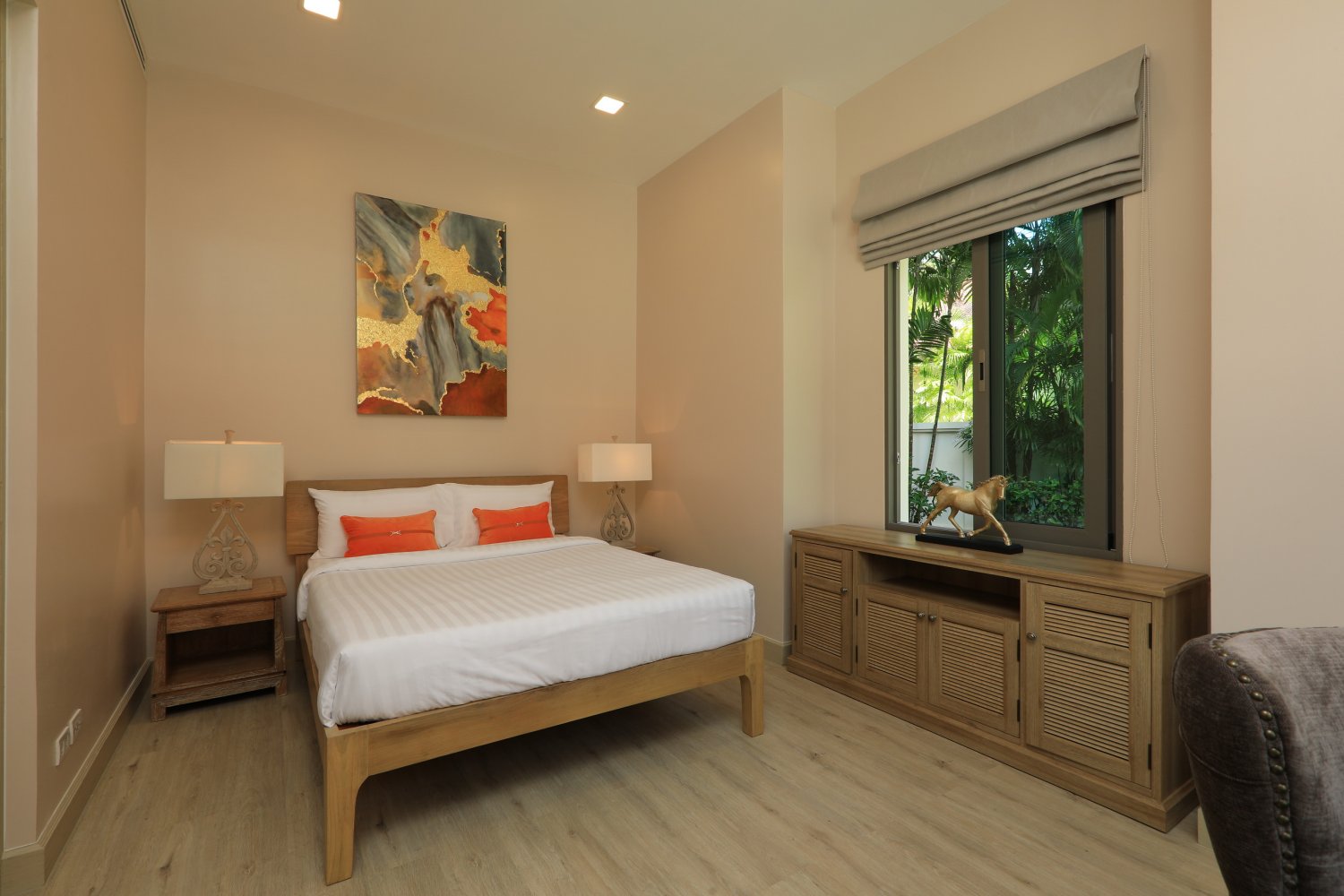 Property image - full photo 29