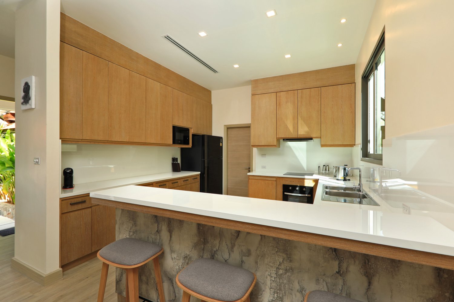 Property image - full photo 30