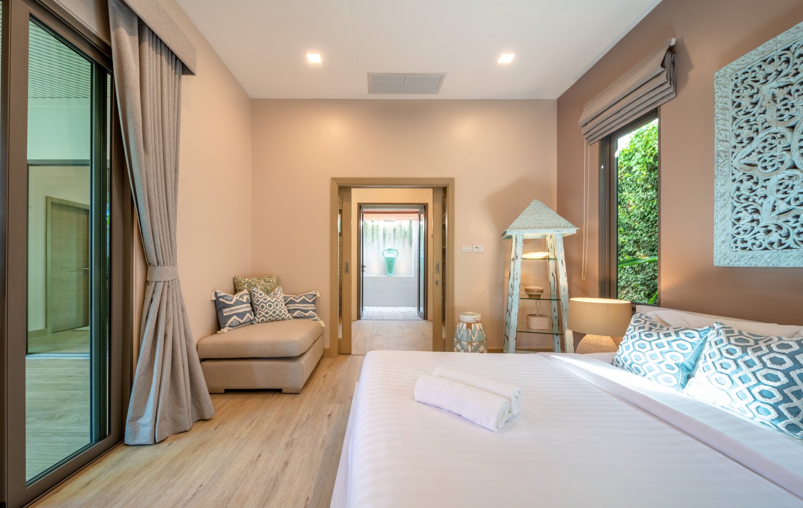 Property image - full photo 19