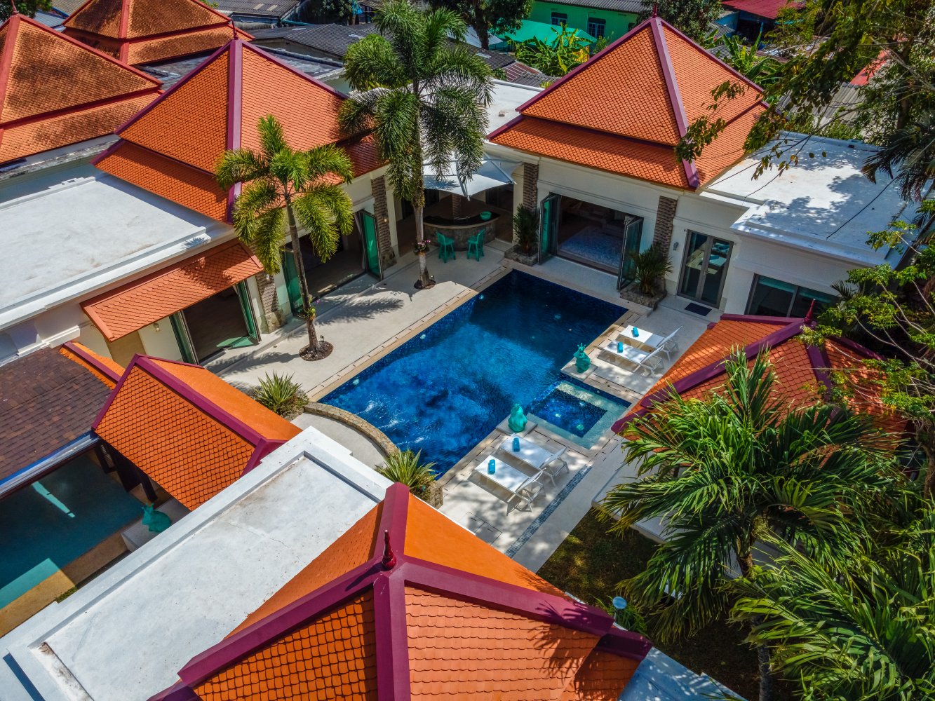 Property image - full photo 2