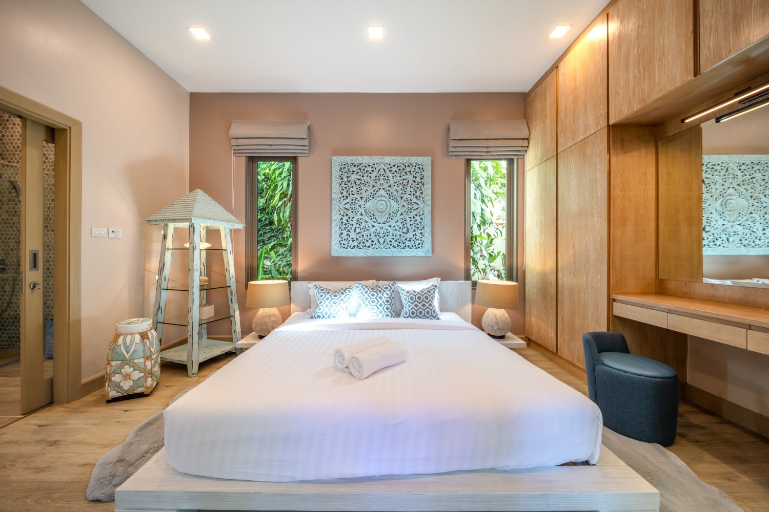 Property image - full photo 18