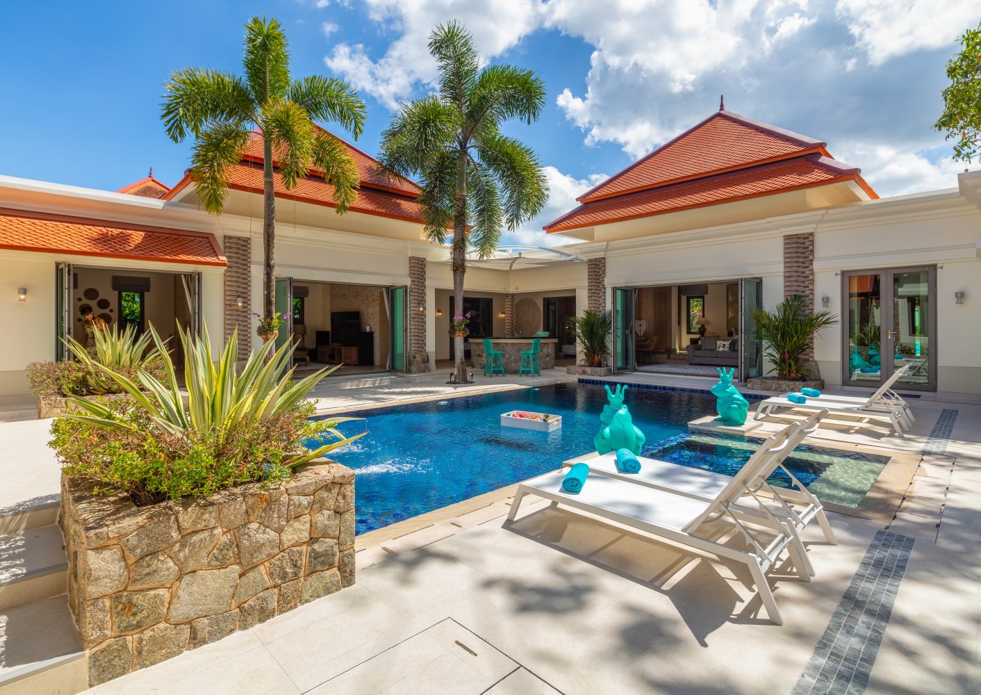 Property image - full photo 3