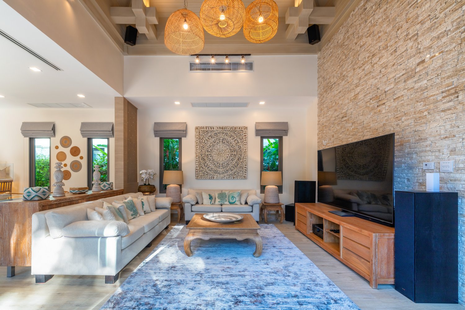 Property image - full photo 8