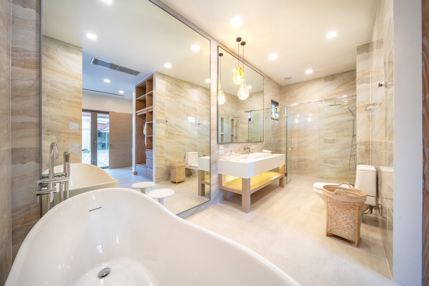 Property image - full photo 12