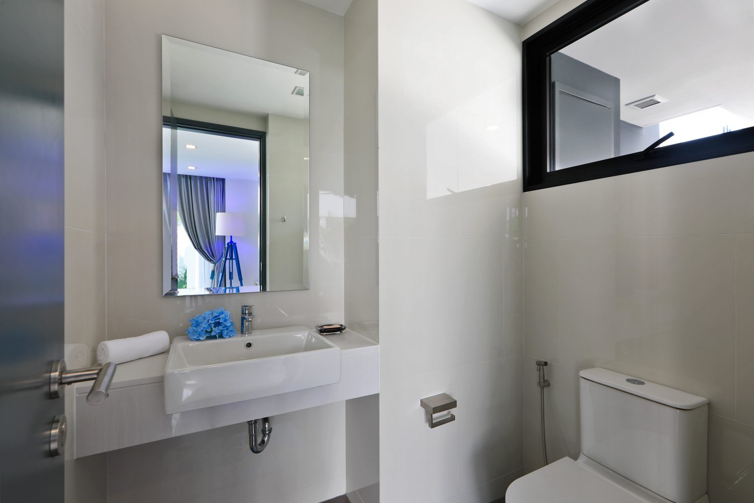 Property image - full photo 22