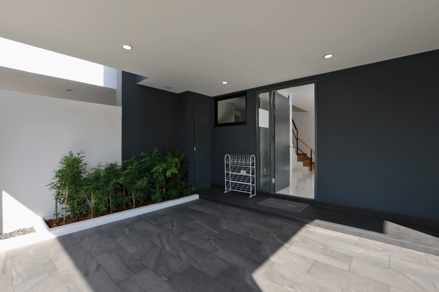 Property image - full photo 27