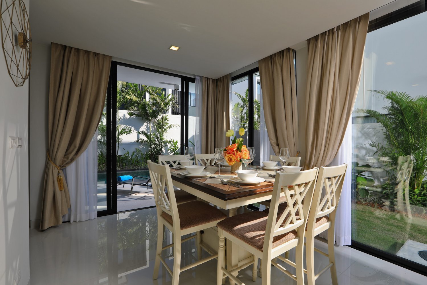 Property image - full photo 12