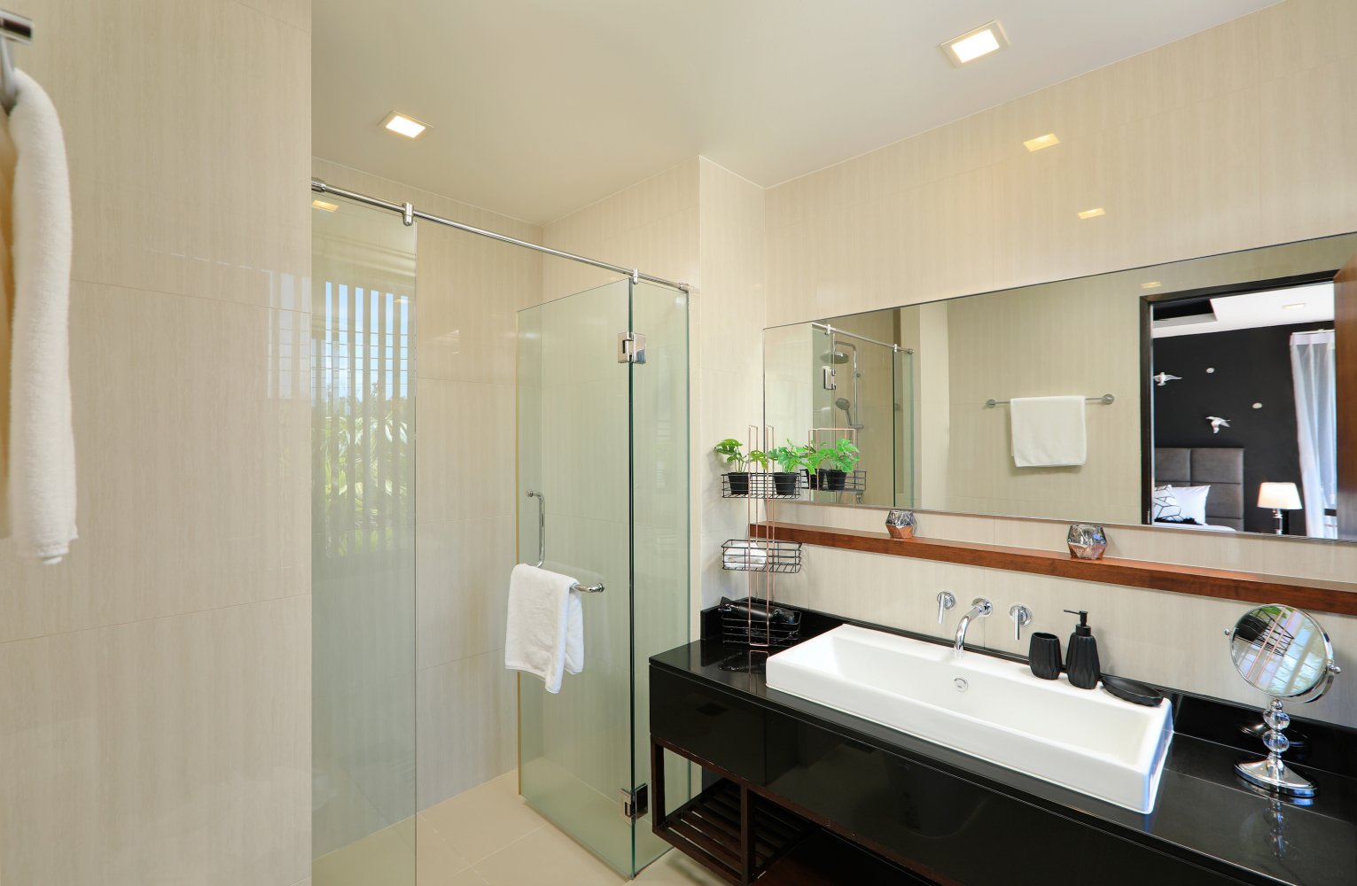 Property image - full photo 21