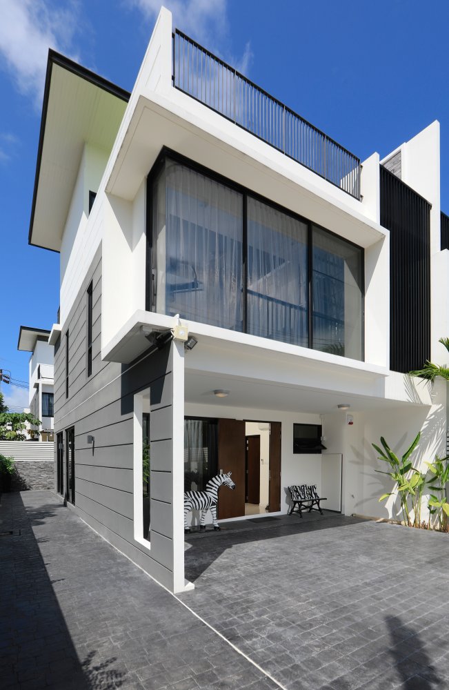 Property image - full photo 1