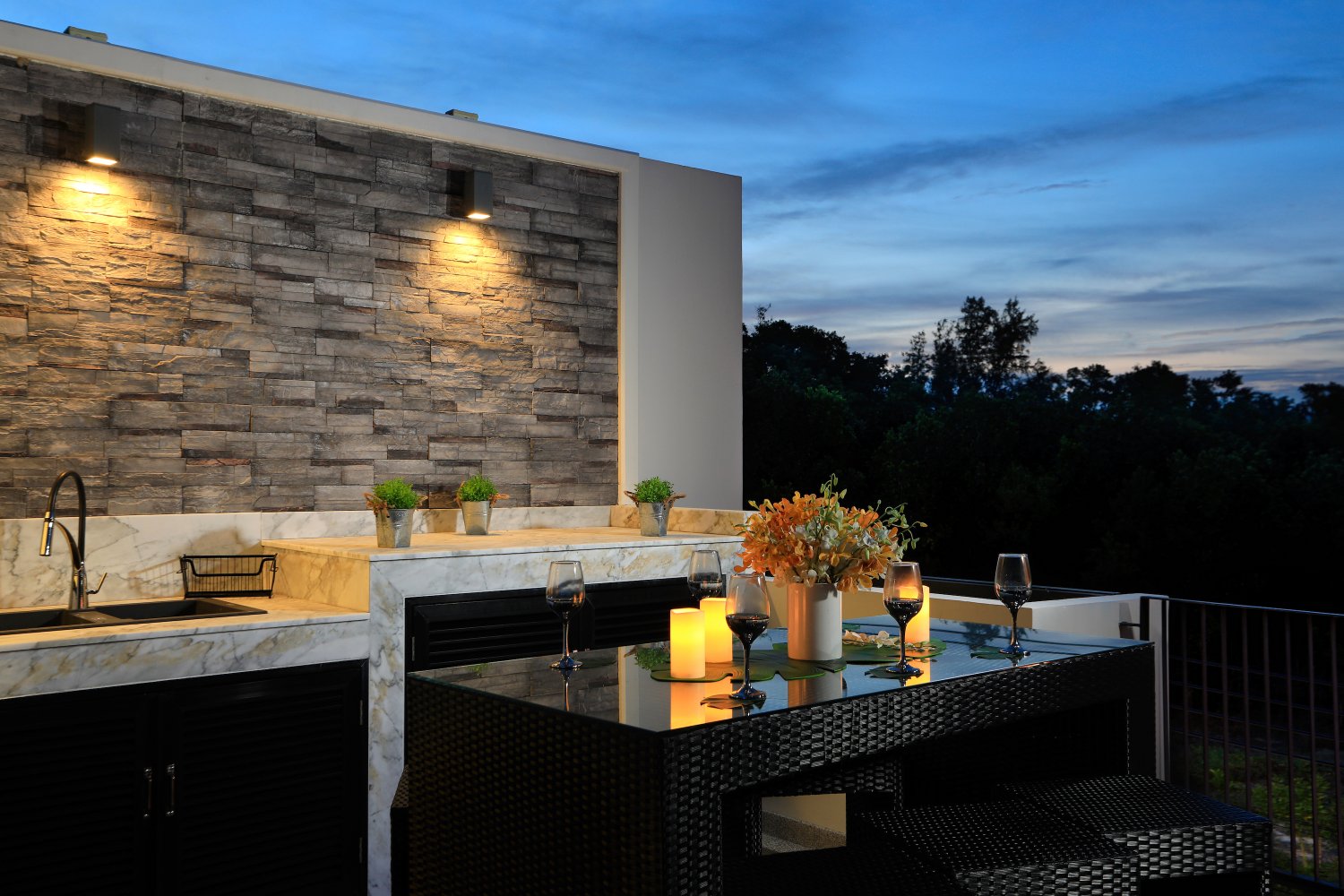 Property image - full photo 10
