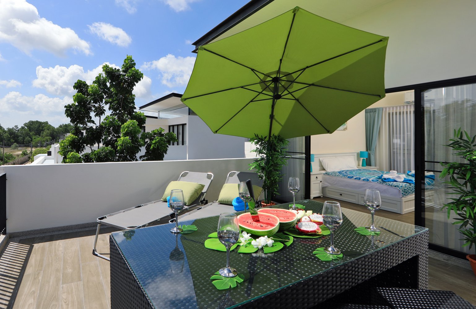 Property image - full photo 12