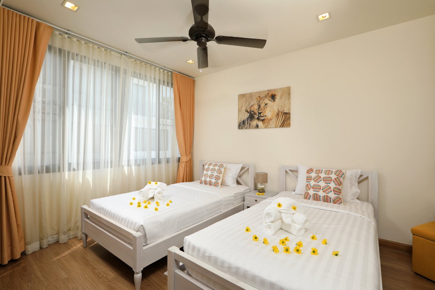Property image - full photo 19