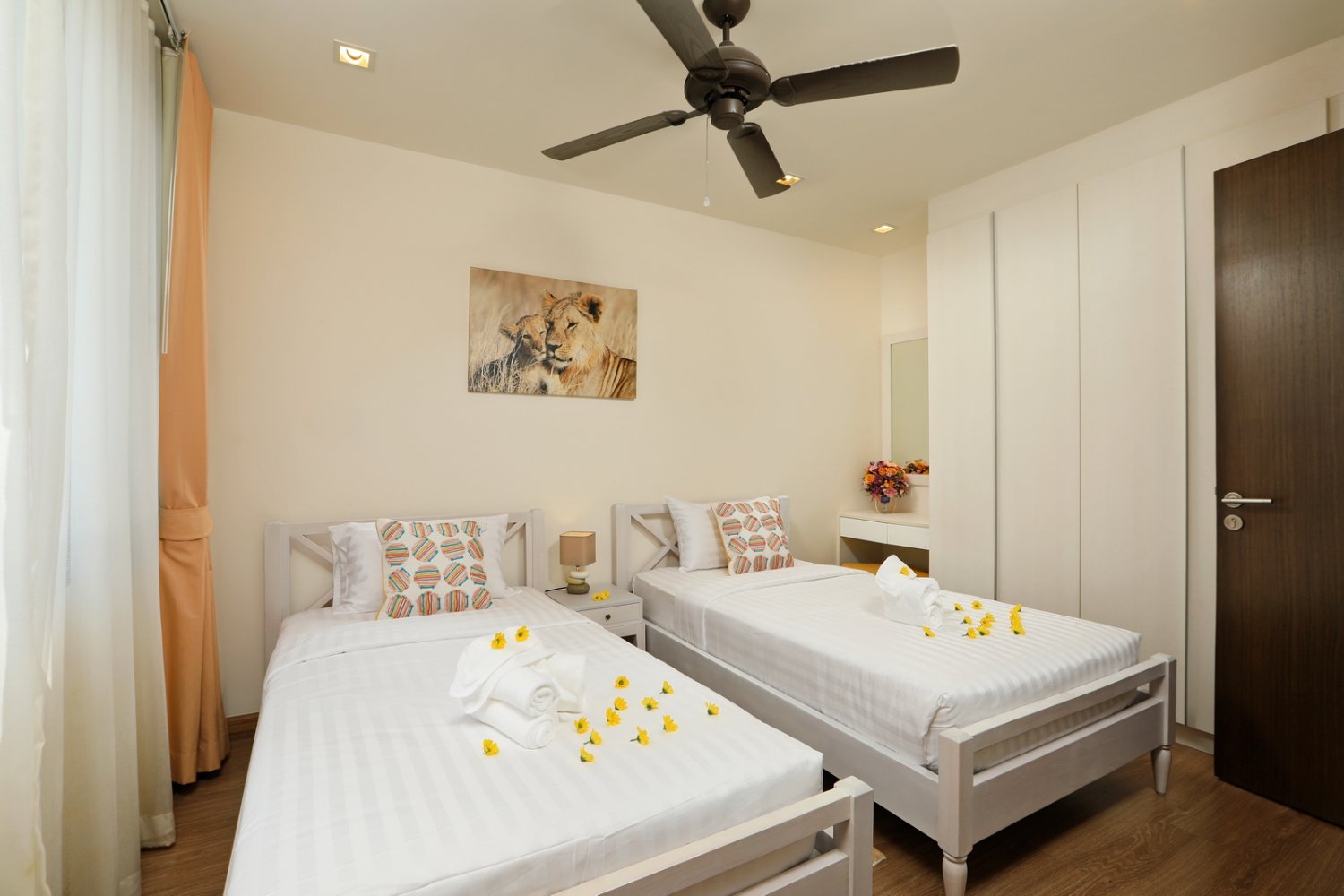 Property image - full photo 21