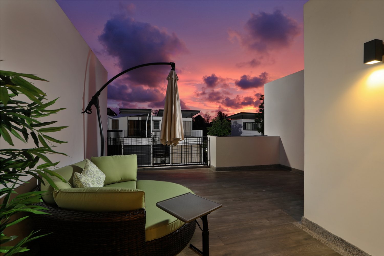 Property image - full photo 4