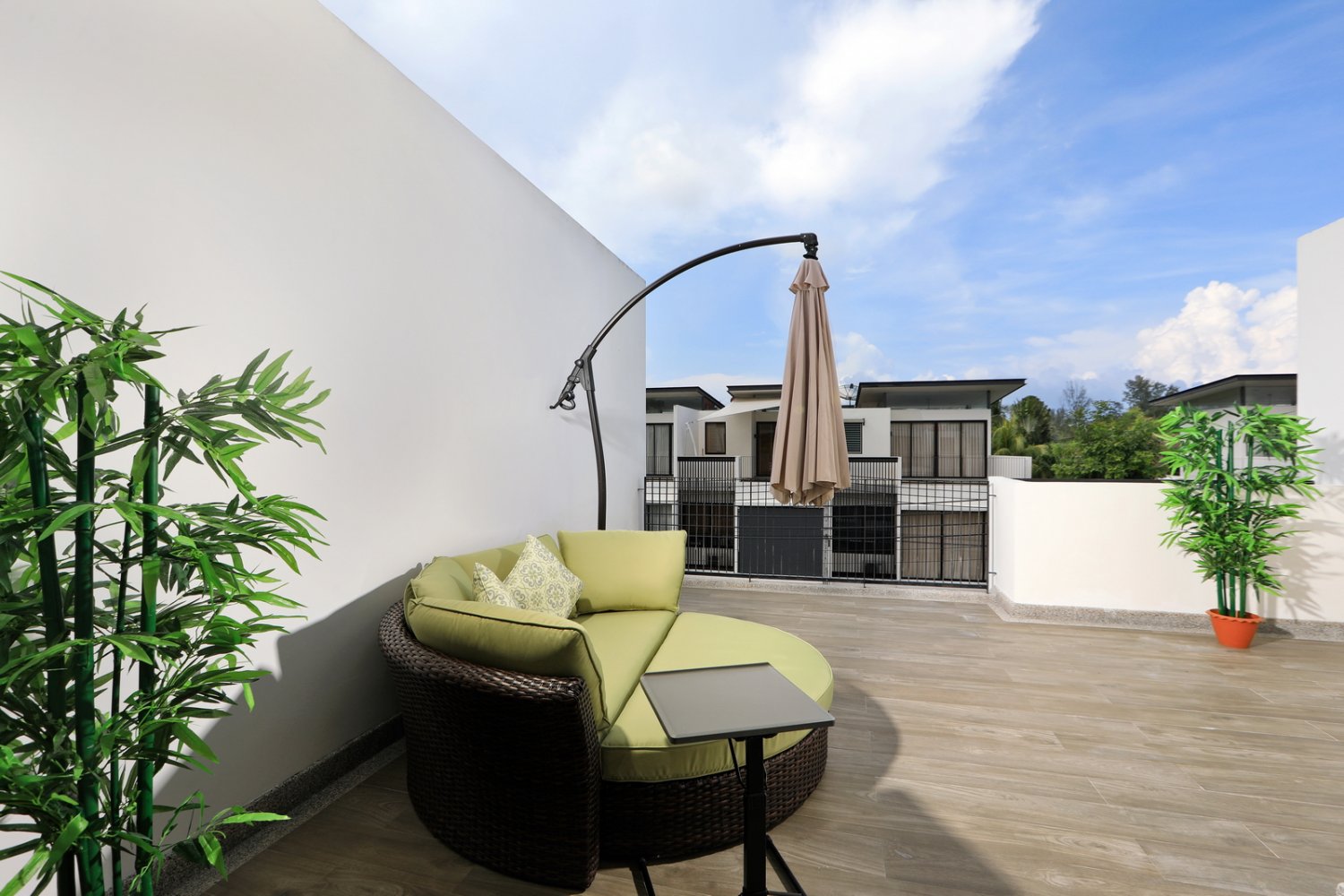 Property image - full photo 5