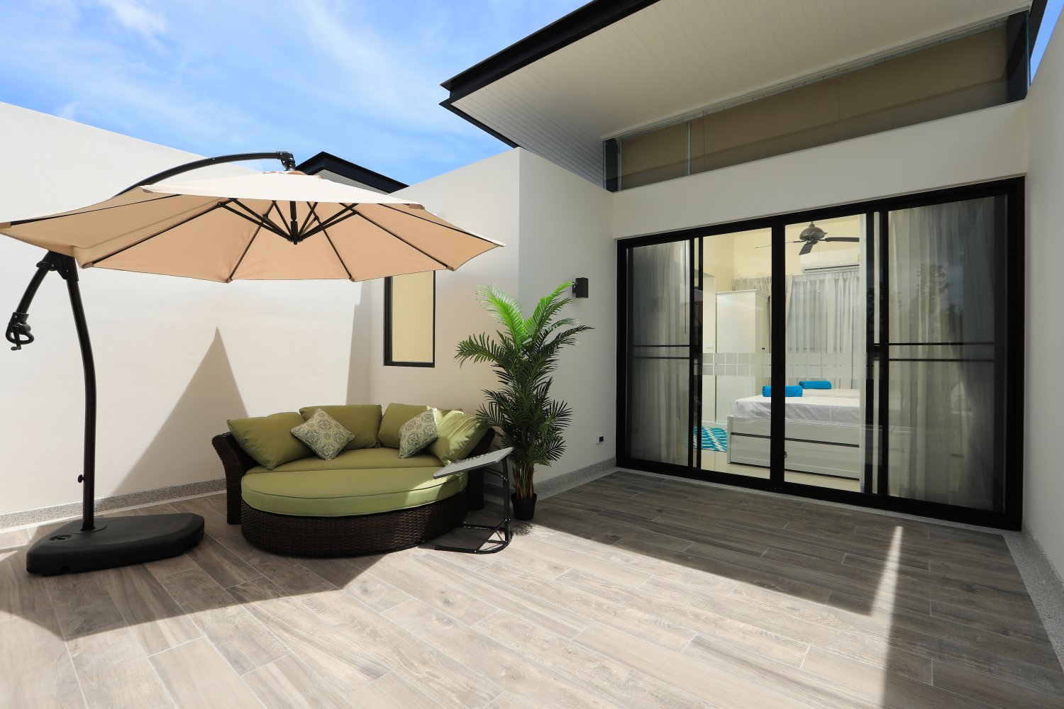 Property image - full photo 17