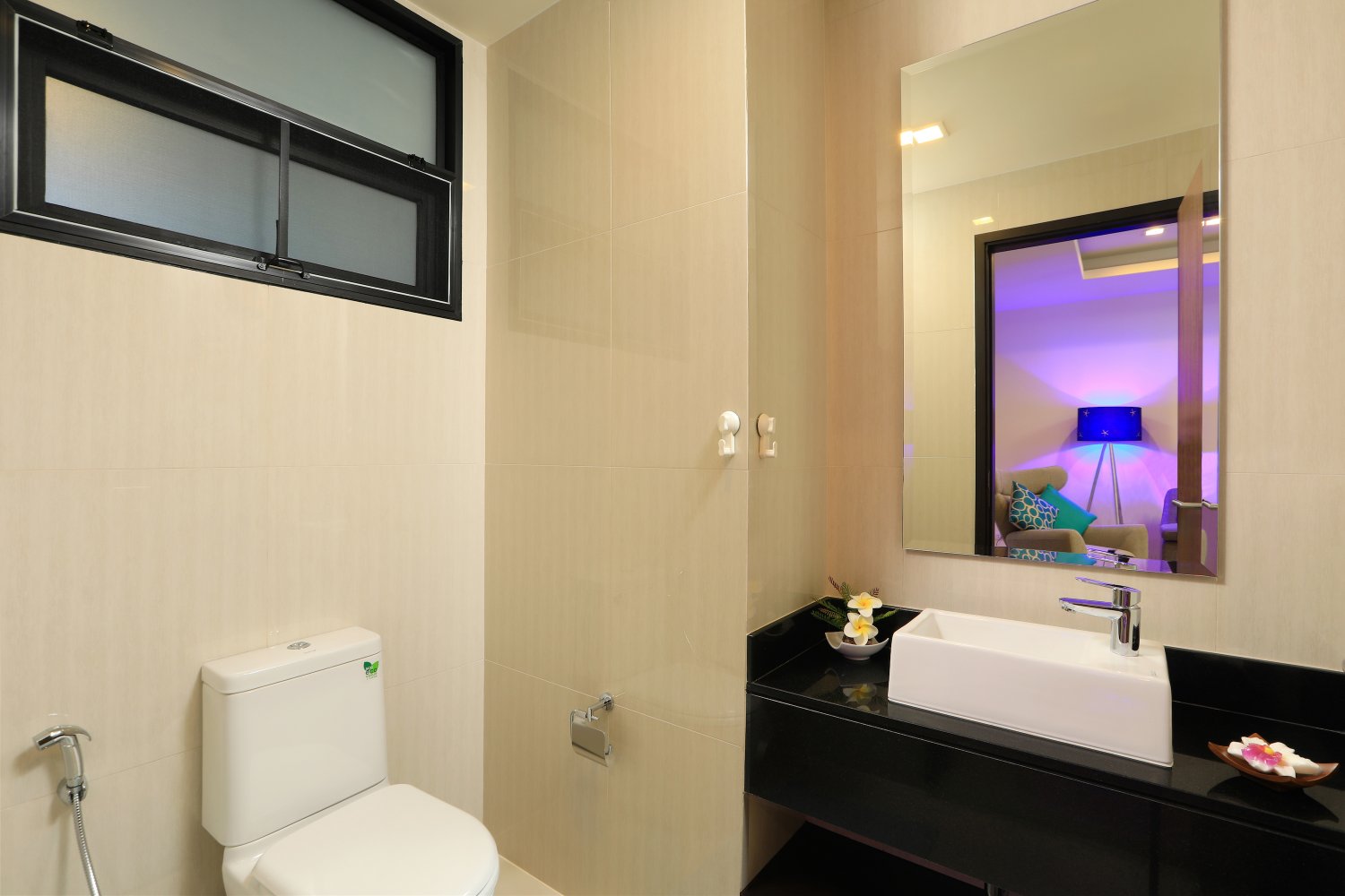 Property image - full photo 6