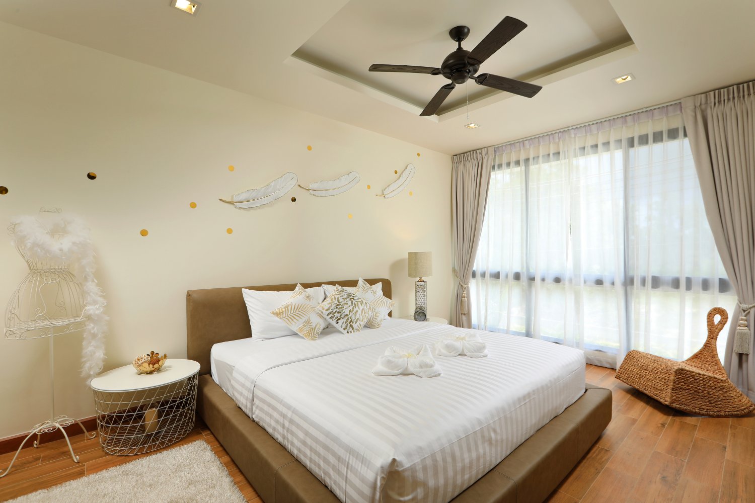 Property image - full photo 28