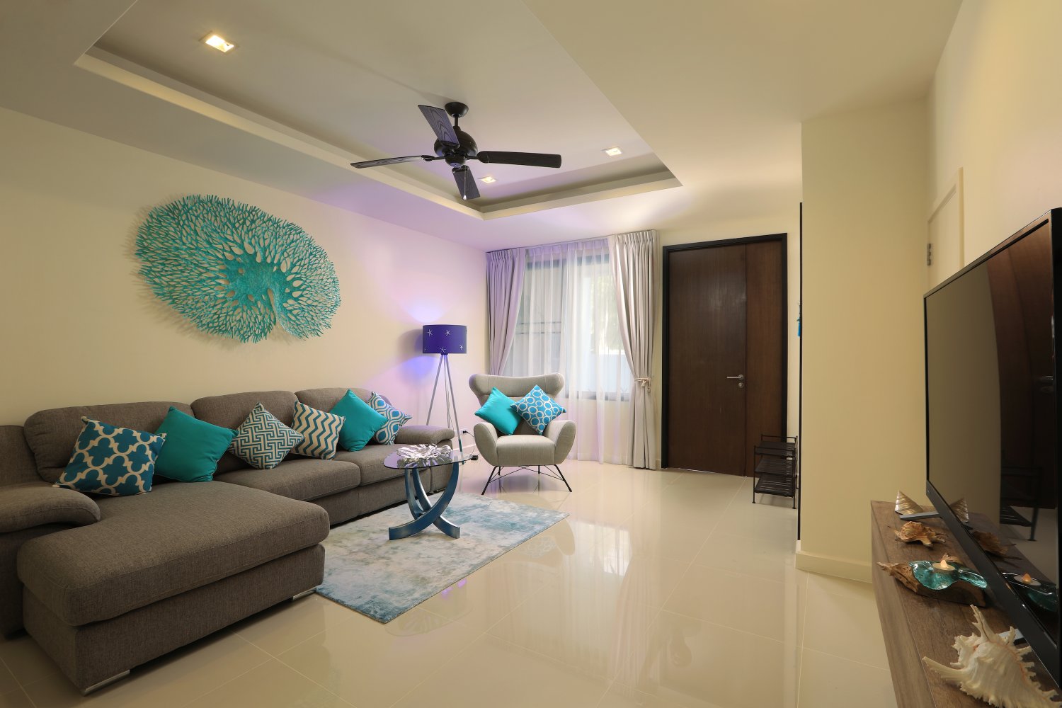 Property image - full photo 8