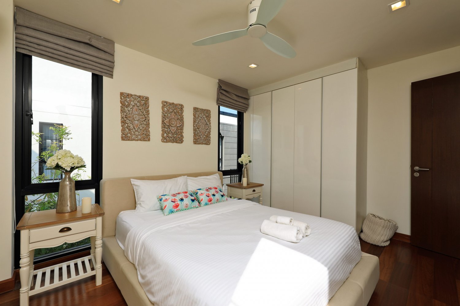 Property image - full photo 32