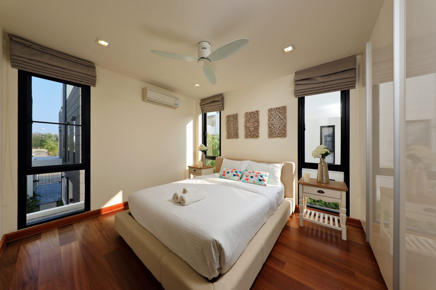 Property image - full photo 31