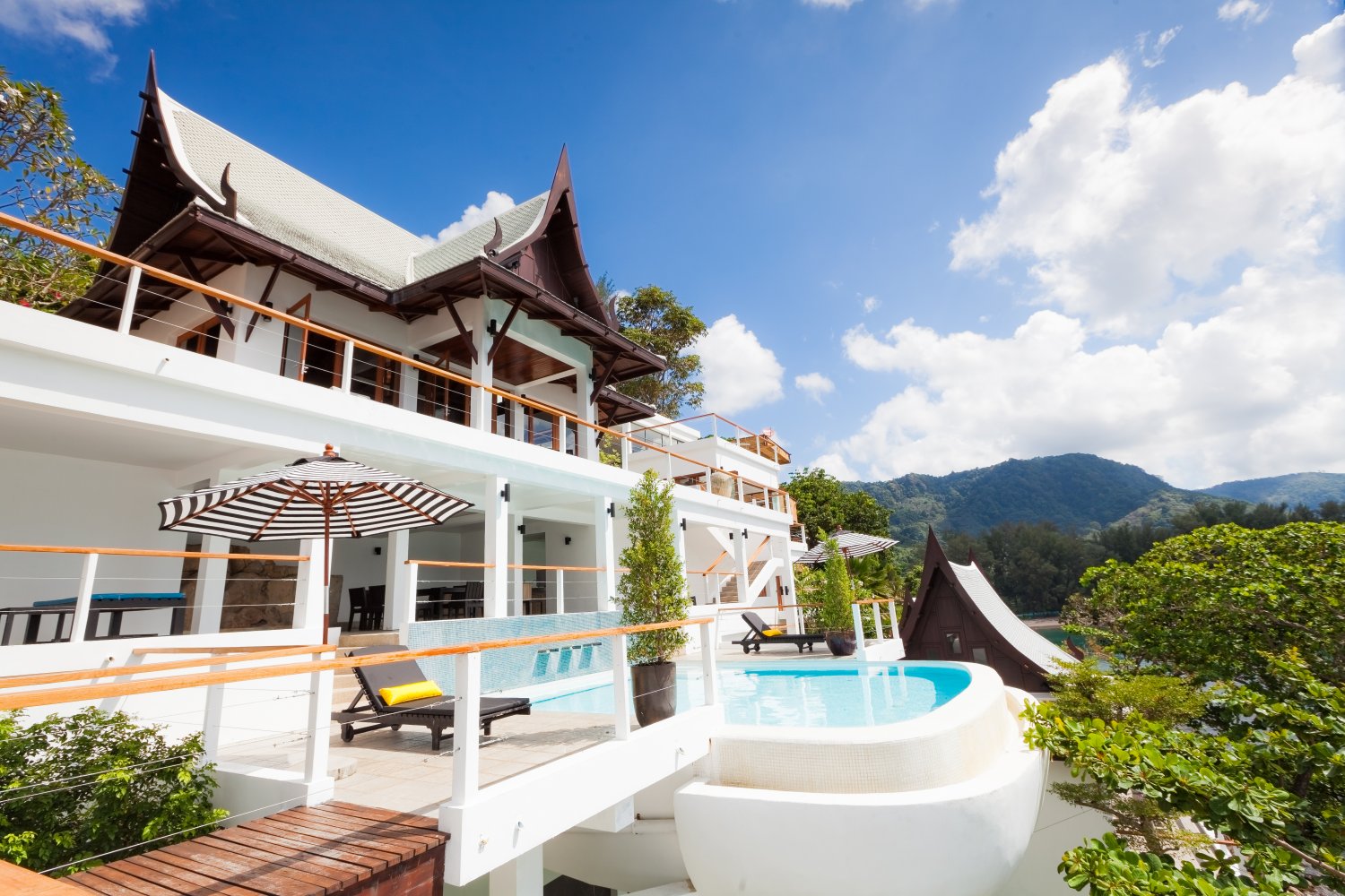 Property image - full photo 3