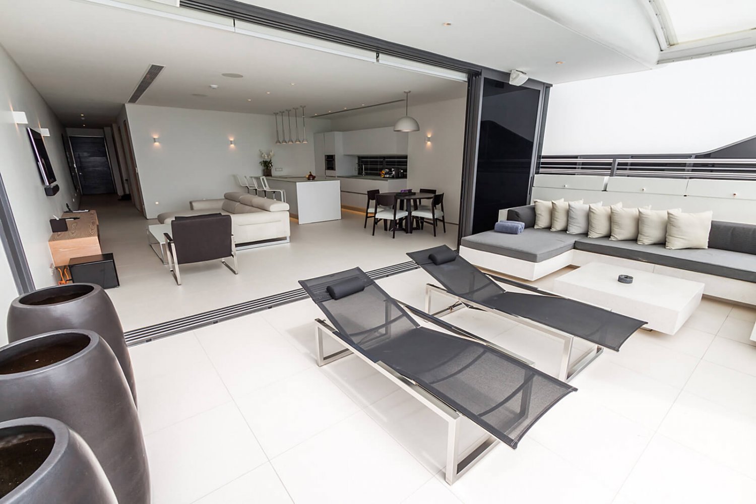 Property image - full photo 5